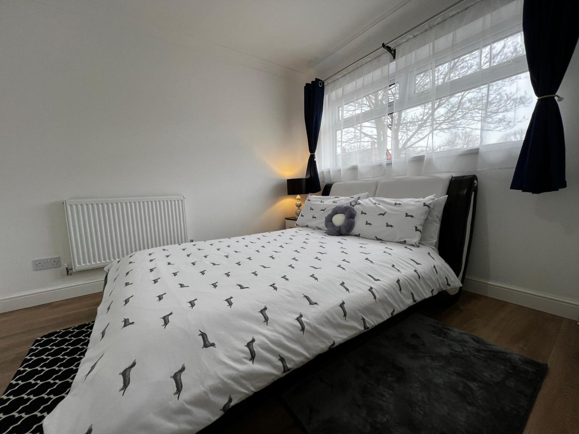 Springfield House- Near Newcastle Centre, Hospital And Keele University! Stoke-on-Trent Eksteriør billede